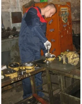 Ремонт насосов фронтального погрузчика L-34 Ремонт насосов фронтального погрузчика L-34