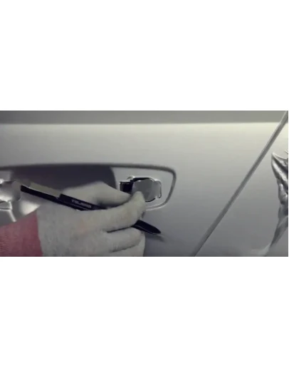 Оклейка задней двери со всеми нюанасами