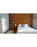 Стена с гитарой