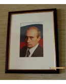 5 Владимир Путин на фоне флага